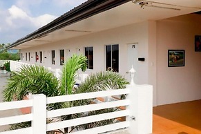 Brizo Hotel and Beach Resort