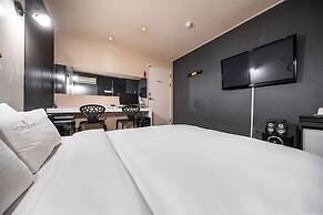 Guri Lexy Hotel