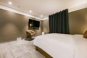 Cheongju Maryjane Hotel