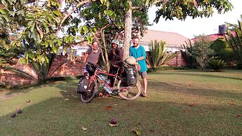Maasai Backpackers Home