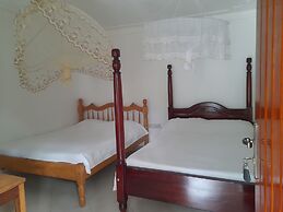 Maasai Backpackers Home