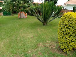 Maasai Backpackers Home