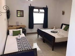 27 Cafe Zanzibar Airport Hotel