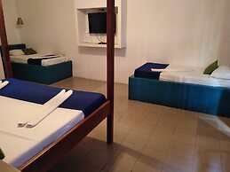 27 Cafe Zanzibar Airport Hotel