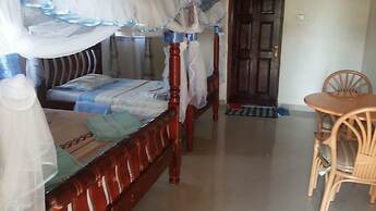 Parkside Safari Lodge