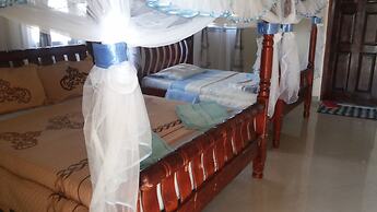 Parkside Safari Lodge