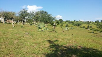 Parkside Safari Lodge