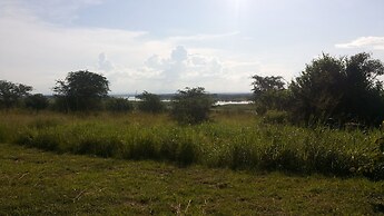 Parkside Safari Lodge