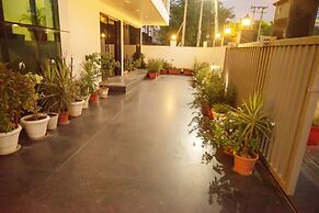 Mavens White Artemis Hospital Road Gurgaon