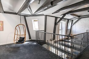 The Churchill Penthouse by Daniel&Jacob’s