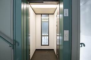 The Churchill Penthouse by Daniel&Jacob’s