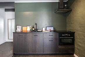 The Churchill Penthouse by Daniel&Jacob’s