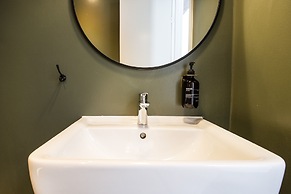 The Churchill Penthouse by Daniel&Jacob’s