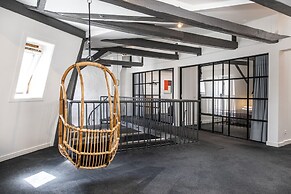 The Churchill Penthouse by Daniel&Jacob’s