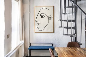 The Churchill Penthouse by Daniel&Jacob’s