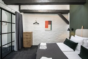 The Churchill Penthouse by Daniel&Jacob’s