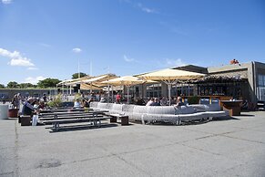 The Churchill Penthouse by Daniel&Jacob’s