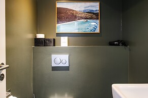 The Churchill Penthouse by Daniel&Jacob’s