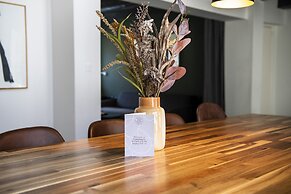 The Churchill Penthouse by Daniel&Jacob’s