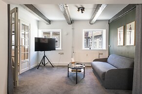 The Churchill Penthouse by Daniel&Jacob’s