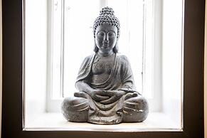 The Churchill Penthouse by Daniel&Jacob’s