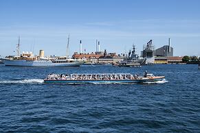 The Churchill Penthouse by Daniel&Jacob’s