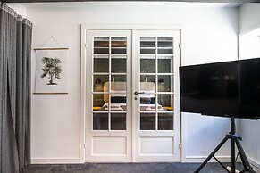 The Churchill Penthouse by Daniel&Jacob’s