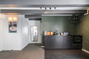 The Churchill Penthouse by Daniel&Jacob’s