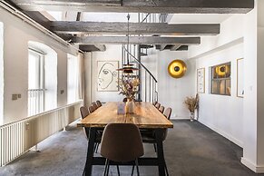 The Churchill Penthouse by Daniel&Jacob’s