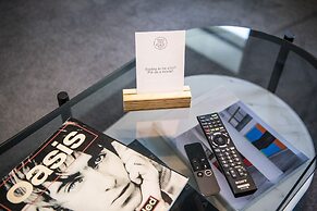 The Churchill Penthouse by Daniel&Jacob’s