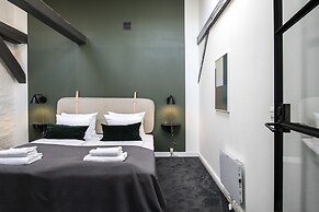 The Churchill Penthouse by Daniel&Jacob’s