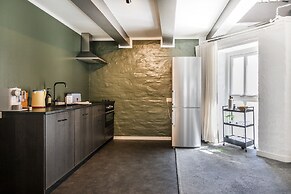 The Churchill Penthouse by Daniel&Jacob’s