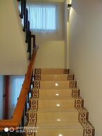 Dragon Phoenix Hotel