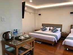 Dragon Phoenix Hotel