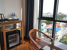 Dragon Phoenix Hotel