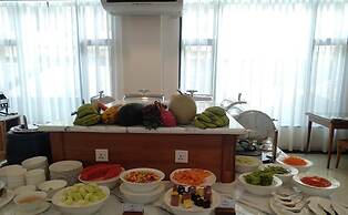 Dragon Phoenix Hotel