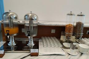 Dragon Phoenix Hotel