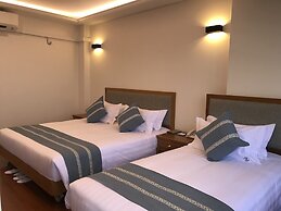 Dragon Phoenix Hotel