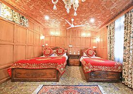 Kolu Group Of Houseboats