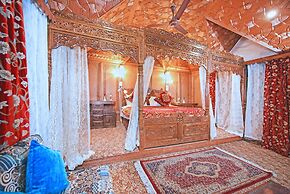 Kolu Group Of Houseboats