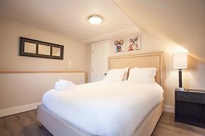 Luxury Collection-4 Bedroom 3 Full-bathroom-boston