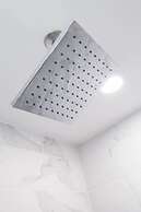 Luxury Collection-4 Bedroom 3 Full-bathroom-boston