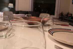 Luxe Condo Back Bay Boston-3 Bedrooms & 2 Baths