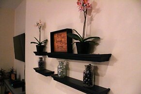 Luxe Condo Back Bay Boston-3 Bedrooms & 2 Baths