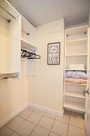 Luxe Condo Back Bay Boston-3 Bedrooms & 2 Baths