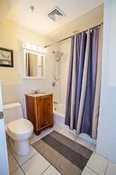 Luxe Condo Back Bay Boston-3 Bedrooms & 2 Baths