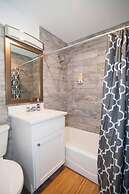 Boston Back Bay Brand New Condo Sleeps 8