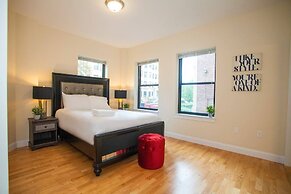 NEW 4 Bed 2 Full Bath Condo Near Back Bay