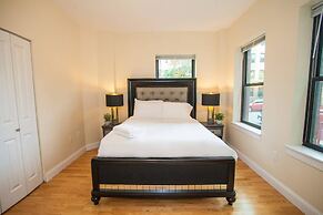 NEW 4 Bed 2 Full Bath Condo Near Back Bay