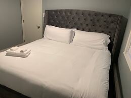 Downtown Boston 4bed 2 Full Bath Condo North End